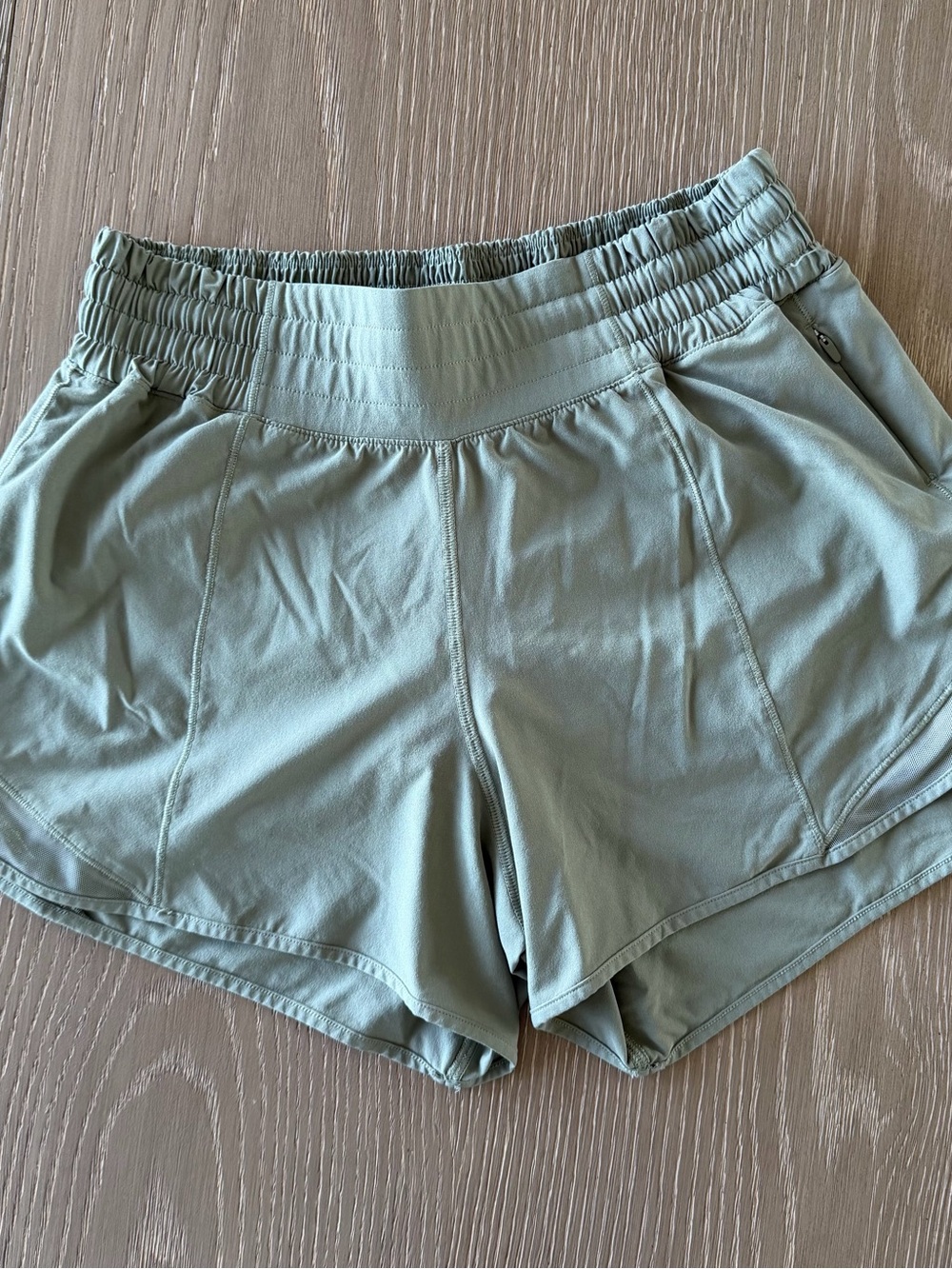 Lululemon Hotty Hot Short High-Rise 4”